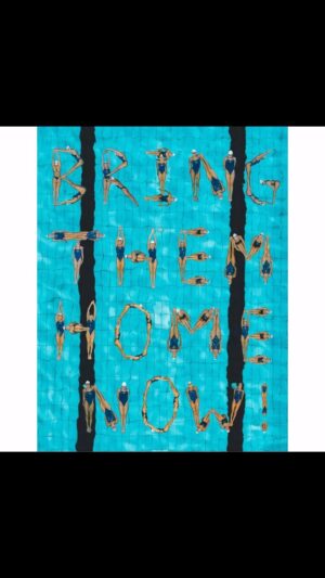 Sharon Osbourne Instagram - The Israeli Olympic team is NOT permitted to proudly wear their #bringthemhome pins during the #2024olympics But that didn’t stop Israel’s Olympic swimming team from forming these important words together during their practice in Israel. We all demand the safe and immediate return of our loved ones who are still being held hostage by Hamas in Gaza for almost
300 days! Shabbat Shalom to you all from @jews_of_ny ✡️