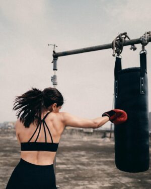 Sharvari Wagh Instagram - BEAST MODE on for Vedaa! ⚠️☠️🥊 

Took up boxing to become Vedaa... Now I am ready to pack a punch or be strong enough to take a brutal beating 💪 
#Vedaa coming to a theatre near you on August 15th