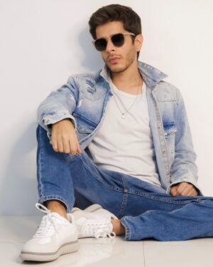 Shashank Arora Instagram - - 1000 aura

@onitsukatigerindia 
#onitsukatiger