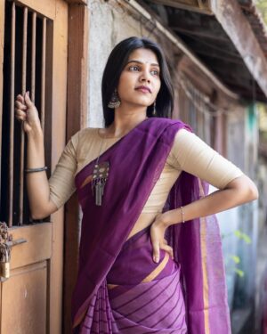 Shathiga Instagram - அழகூரில் பூத்தவளே🤍
.
📸 @picsinnphotography 
.
.
.

#shathiga#actor#tamil#saree#sareelove#traditional#casual#chennai