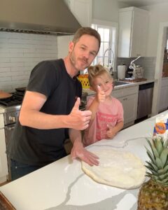 Actor Shawn Ashmore HD Instagram Photos and Wallpapers July 2022