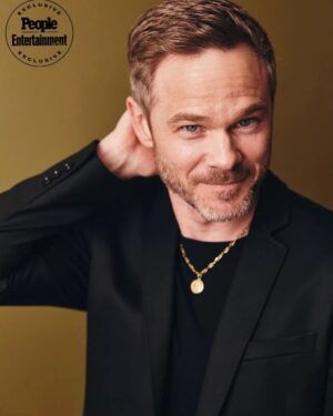 Shawn Ashmore Instagram - Had a great time at the TCA’s hanging with all the @therookieabc family!! Thanks for having us @entertainmentweekly