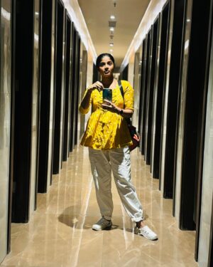 Sheela Rajkumar Instagram - Movie day out with bestie @archana_aarthi 
.
.
.
.
.
.
.
📸: @archana_aarthi 

#sheela #friends #dayout #smile #goodvibes #picoftheday #deadpool #wolverine #trending #explore #instagood #redyellow