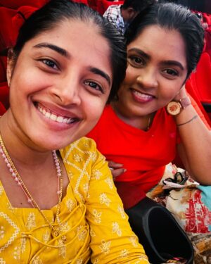 Sheela Rajkumar Instagram - Movie day out with bestie @archana_aarthi 
.
.
.
.
.
.
.
📸: @archana_aarthi 

#sheela #friends #dayout #smile #goodvibes #picoftheday #deadpool #wolverine #trending #explore #instagood #redyellow