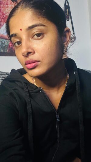 Sheela Rajkumar Instagram - Vibe myself 😍
.
.
.
.
.
#sheela #explore #smile #nature #lovemyself #love #goodvibes #alliswell #instagood #trending #reels