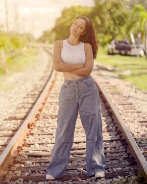 Sheena Chohan Instagram - Wherever you go, always bring your own SUNSHINE . Walk with PURPOSE , and your tracks will ALIGN !. ✨ 

📸: @richellavette 
.
.
.

#PurposefulPath #ShineOn #SheenaChohan #photooftheday #photography #instaphoto #sheenachohan #railwayphotography #international #candid #natural #actress #sunkissed