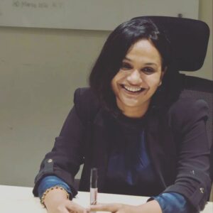 Sheetal Shetty Instagram - Few candids @office @sheetalesofficial
Thanks @venkatesh sir for these clicks🙏🏼🙂