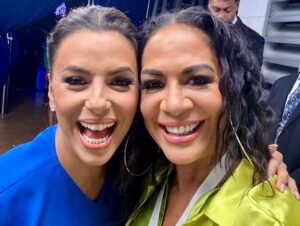 Sheila E. Instagram - I had a wonderful night! Being among all these stars whom most are my friends was an honor, and sharing music with you all was truly special. ✨✨✨ THANKS!!! #SheilaEDrummer

Hair & Makeup by: @glambynatalie.
📸: @iacheveres.