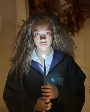 Shelby Simmons Instagram - HAPPY HALLOWEEN GOULS AND GHOSTS 👻 have a spooktacular night!! 🎃