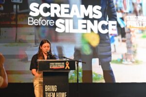 Sheryl Sandberg Instagram - Today at Hostage Square in Israel, hundreds gathered to demand the immediate release of all 120 hostages still being held by Hamas. They heard from survivors of the October 7 attacks and families of victims. And they watched @screamsbeforesilence.

For nine agonizing months, the hostages have suffered unimaginable hardships. Agam Goldstein Almog, who was held captive by Hamas for 51 days, bravely shared her story and spoke about the threats of sexual violence and the constant fear of death she endured. She also explained why documenting Hamas’ crimes is so important: “This film is about reality — a reality where women were raped, tortured, and slaughtered. This film is about a reality where women in captivity are sexually assaulted. The film is about assaults on women, after which only silence remains.”

To everyone working tirelessly to #BringThemHome, thank you. Your voice is so important in making sure that they are not left behind and that everything is done to ensure their release.

To the families and friends of the innocent people still being held, my heart is with you. I pray every day for the safe return of each and every hostage.