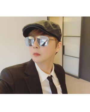 Shin Hye-sung Instagram - .
출동 준비 완료!!
오늘은 미션 수행 요원으로 변신!😎
.
2019 HS CAMP
신혜성 모의고사 문제 풀 준비되셨죠?
.
COMING SOON👉🏻
.
#신화 #신혜성
#혜성캠프 #2019혜성캠프 #TimeToShine