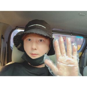 Shin Hye-sung Instagram - .
[Say 혜성]
코로나19 행동수칙 잘 지키면서 투표 잘 하셨나요?
여러분도 소중하고 가치있는 한표 행사하셨길 바라요!
.
오늘도 음악 오디세이에서 만나요~
.
#신화 #SHINHWA
#신혜성 #SHINHYESUNG
#신혜성의음악오디세이