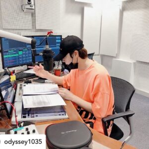 Shin Hye-sung Instagram - .
신혜성의 음악오디세이! 
방송이 진행되는 동시에
오디세이 인스타그램이 오픈되었습니다🙌🏻

셩디 보러 인스타 팔로우하러 갑니당!!
팔로우 완료하고 음악 오디세이 본방청취도 잊지 마세요❤️ @odyssey1035 

 Posted @withregram • @odyssey1035 -
오디세이 인별그램 오픈 했어요 🧡
셩디는 미리 와서 열공중 🎧
부드럽고 깔끔한 진행! 부깔진 🤩
달콤한 목소리 듣고 싶으신 분들은
지금 바로 103.5 !
오디세이 들으러 오세요 👍🥰👍
#신혜성의음악오디세이 #음악오디세이
#달콤한뮤직메이트 🍯 #신혜성 #오디세이