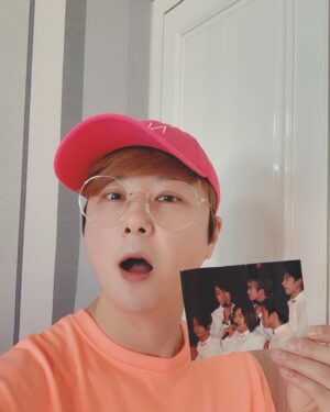 Shin Hye-sung Instagram - .
[Say 혜성]
신화의 22주년을 축하해 주신 모든 분들 너무 감사합니다. 항상 부족한 저희 6명을 변함없이 믿어 주시고 아껴주신 신화창조 여러분들 덕분이란 말씀 꼭 드리고 싶네요. 앞으로도 변함없는 응원과 사랑 부탁드려요. 항상 행복하고 건강하세요!
.
#신화 #데뷔22주년 #신화창조 #고마워요