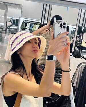 Shin So-yul Instagram - 🤎