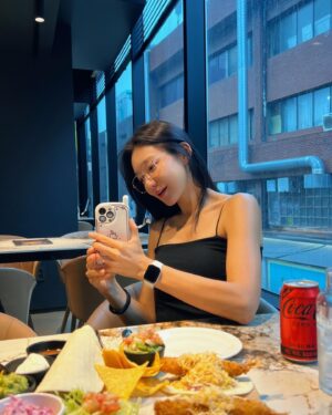 Shin So-yul Instagram - 🌤️7