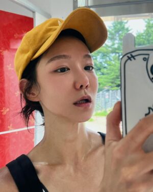 Shin So-yul Instagram - 🌤️7