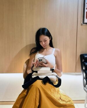 Shin So-yul Instagram - 🌤️7