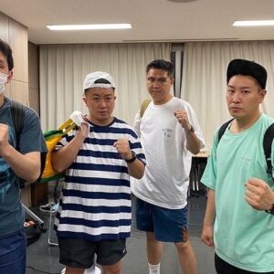 Shinobu Hasegawa Instagram - 今年もありがとうございました。来年もひとつご贔屓にお願いします。