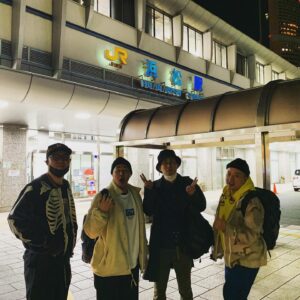 Shinobu Hasegawa Instagram - どうも浜松やらまいか大使です、昨日は浜名湖でロケでした。詳細は追って連絡します。来週もチョコプラ修羅場劇場よろしくお願いします。#浜松市 #チョコンヌ