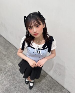Shinzawa Nao Instagram - このあとどこいく？🩵🩵🩵

#彼女の私服がかわいい #darich #darichコーデ #フレンチガーリー