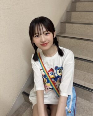 Shinzawa Nao Instagram - 普段着こんな感じやけど隣にいてもいい？💧

#彼女の私服がかわいい #エンジェルブルー #ナカムラくん #angelblue #ドンペン #ドンキホーテ #平成女児 #平成