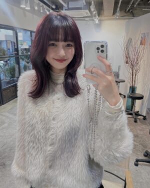 Shiori Instagram - ひい〜
久しぶり

最近の感じはこんな感じです。