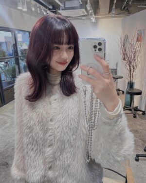 Shiori Instagram - ひい〜
久しぶり

最近の感じはこんな感じです。