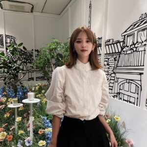 Shiori Instagram - 💐🌷#diptyque