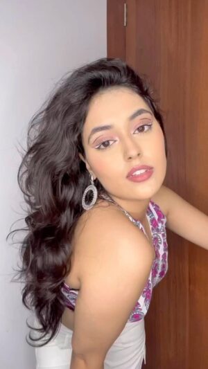 Shivani Paliwal Instagram - You looking?👀