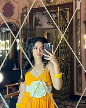 Shivani Paliwal Instagram - Lights camera action baby🧡