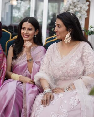 Shivani Tomar Instagram - 😊