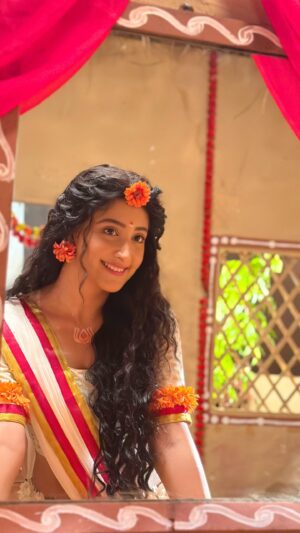 Shivya Pathania Instagram - Bhargavi ❤️❤️❤️💃
Pari ki kahaniyan sunati hai..
Forever a #fairytale girl ❤️🫰🏼
#unicornworld

@swastikproductions