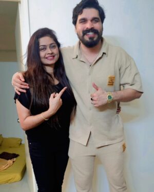 Shiyas Kareem Instagram - A brother's responsibility is to always be there for his sister, through thick and thin. @shiyaskareem 💪🥰🤝🧿🫂
📸@karun_valsan
#brother #brotherfromanothermother #bond