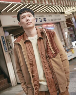 Shohei Matsuzaki Instagram - モデルしました！今も着てます。
今年の冬はC.P. COMPANYに決めました。@cpcompany_japan

DIRECTION @takayasu_yamada 
PHOTOGRAPH @kentomori.insta 
STYLING @_____hirokisato 
HAIR @mikioaiz 
PRODUCTION & TEXT @shohei__kawamura 
TRANSLATE @remember_seiko