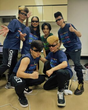 Shou Ayanokouji Instagram - みんなの心にミネさはいる。
成田さん、素敵な時間をありがとうございました。
#成田昭次 
#男闘呼組
#rockonsocialclub 
#naritathomassimpson 
#ロックよ静かに流れよ