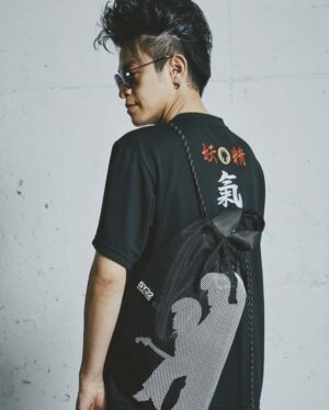 Shou Ayanokouji Instagram - 氣志團 × SY32 by SWEET YEARS®︎
「THE IDO-GI」

@sy32_staff
@sy32_store_shibuya 

#SY32
#SY32bySWEETYEARS®︎
#氣志團
#KISHIDAN
#綾小路翔
#ShowAyanocozey
#早乙女光
#HikaruSaotome
#西園寺瞳
#HitomiSaionji
#星グランマニエ
#HoshiGrandmarnier
#白鳥松竹梅
#ShochikubaiShiratori
#叶亜樹良
#akirakano