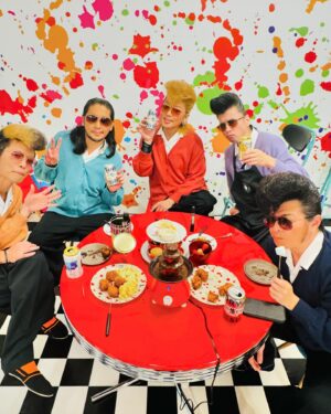 Shou Ayanokouji Instagram - 【綾小路"セロニアス"翔 BIRTHDAY GIG『捩捩のリクエスト』開催決定！】
「聖バレンタイン・キッシーズ」ご視聴ありがとうございました。配信内で発表しましたが、来たる4月26日、拙の生誕記念公演を行います。併せて「電リク230（電脳リクエスト230曲）」にて、あなたの「観たい・聴きたい・踊りたい楽曲」を大募集！集計結果をセットリストに反映し、公演当日はKISSESが選ぶ「捩捩のリクエスト」を"房総のjuke boxセンチメンタル"こと氣志團が生披露します！皆様、是非とも奮ってご参加下さい！

■リクエスト応募フォーム
>>> www.sma.co.jp/s/sma/form/question?cd=kishidan_request#/
只今より氣志團オフィシャルファンクラブ「私立戸塚水産高校」限定最速チケット先行受付開始🎫
≪受付期間≫
2/14(水)22:00～2/19(月)23:59
>>> fc.kishidan.com/s/fc02?ima=0626