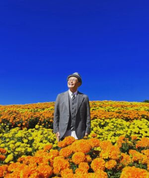 Shôzô Endô Instagram - 来年3月に何かやるのでそれの準備ー☀️天気良すぎー☀️
#遠藤章造#ココリコ#東京ドイツ村#晴天#気持ち良い#何て日だ#スワン#ホホホイ#override#thestylistjapan#ugg