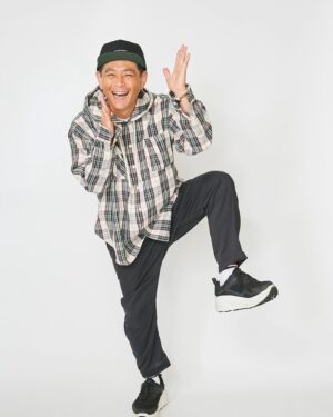 Shôzô Endô Instagram - いよいよホホホイ帽子第2弾発売❗️前回は有難いことに即完売でした❗️数量決まってるので興味ある方は是非ー😊 6/25(土)発売
ご好評につき第二弾！！
HOHOHOI×OVERRIDE
伝説のCAPが再び…。

全国のOVERRIDE店舗、
OVERRIDE ONLINESTORE
OVERRIDE ZOZOTOWN
にて6/25(土)一斉発売！

2型2色展開
各4,400円税込み

無くなり次第終了！

※オンラインサイトは6/25(土)10時より、
店舗は各店の営業時間に準じます。

#ココリコ遠藤 #ホホホイ #ホホホイキャップ #OVERRIDE #OVERRIDEコラボ#ココリコ#遠藤章造#帽子#感謝#ありがとう