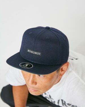 Shôzô Endô Instagram - いよいよホホホイ帽子第2弾発売❗️前回は有難いことに即完売でした❗️数量決まってるので興味ある方は是非ー😊 6/25(土)発売
ご好評につき第二弾！！
HOHOHOI×OVERRIDE
伝説のCAPが再び…。

全国のOVERRIDE店舗、
OVERRIDE ONLINESTORE
OVERRIDE ZOZOTOWN
にて6/25(土)一斉発売！

2型2色展開
各4,400円税込み

無くなり次第終了！

※オンラインサイトは6/25(土)10時より、
店舗は各店の営業時間に準じます。

#ココリコ遠藤 #ホホホイ #ホホホイキャップ #OVERRIDE #OVERRIDEコラボ#ココリコ#遠藤章造#帽子#感謝#ありがとう