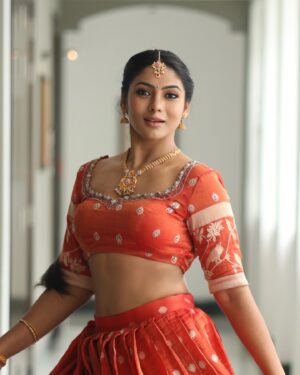 Shruti Reddy Instagram - ❤️‍🔥✨❤️‍🔥✨❤️‍🔥

Photography: @shotsbyuv @sat_narain 
Retoucher: @ashishsom 
@manassompurapix 
Outfit: @kadhambari_studio 
Makeup & hair: @rituals.salomi 

#love #instagood #fashion #photography
