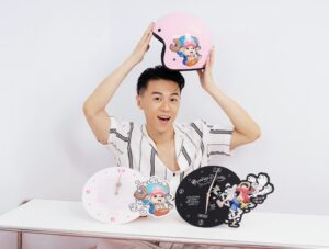 Shu-ting You Instagram - 好康預告!!! 我要成為海賊王🔥
7-ELEVEN全店集點活動跟航海王夢幻連動⚓
逾30款全新周邊海賊王迷必收☠

自7月24日下午3點起推出「航海王25周年動畫精品」活動，
超人氣角色魯夫、索羅、喬巴也有專屬設計周邊🔥🔥
經典豐富商品入手價最低只要199元起‼

🕒2024年7月24日下午3點起準時開搶！
7-ELEVEN門市快閃購， 不限消費金額 報手機 直接買！🛒
更多商品看這裡👀
https://www.7-11.com.tw/event/24kitty/onepiece.aspx

#7eleventw #航海王 #海賊王 #喬巴 #5檔 #草帽一夥 #新四皇 #日本 #一番賞 #ONEPICE
#澎湖花火節 #我要成為海賊王 #魯夫 #WCF #小七

@7eleventw