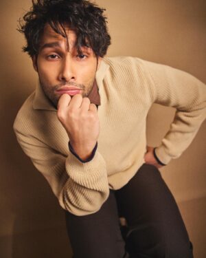 Siddhant Chaturvedi Instagram - Imma Rom-com reject bro❤️‍🩹

Captured by @rohanshrestha 
Hair by @aalimhakim 
Styled by @nikitajaisinghani 
MU by @hinaldattani