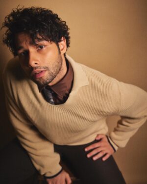 Siddhant Chaturvedi Instagram - Imma Rom-com reject bro❤️‍🩹

Captured by @rohanshrestha 
Hair by @aalimhakim 
Styled by @nikitajaisinghani 
MU by @hinaldattani