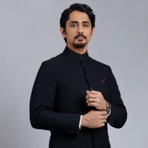 Siddharth Instagram - Manners maketh man as someone said...
He's our hero of the day... 

Wearing @ShantanuNikhil

Shoes - @rossobrunelloofficial @stanley.communications
Styled by @ekalakhani
Hair - @miteshrajani
Photo - @sandeshparulkar
Style team @mayuri_srivastava @team__e