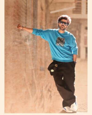 Sidhu Jonnalagadda Instagram - I look like i m straight out of an Anime , Someone said ! 

#jackkonchemcrack