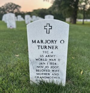 Sierra Boggess Instagram - Today would have been grandad’s 102 birthday ☺️
Yesterday Paula and I drove down to visit my cousins and we decided to visit grandma and grandad at their resting place at Rock Island Arsenal cemetery 💙 also with @pet305 who knew my grandparents too cuz that’s how long we been friends 😮(cuz she’s basically one of my sisters lbh!)