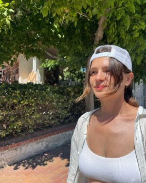 Şifanur Gül Instagram - artık yazı daha cok seviyorum, kışa gün saymak elendi🐯🍭🍭🍭🍭🍭🍭💘💘💓💓💓🐟🐟🧿🍬💕