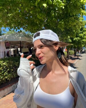 Şifanur Gül Instagram - artık yazı daha cok seviyorum, kışa gün saymak elendi🐯🍭🍭🍭🍭🍭🍭💘💘💓💓💓🐟🐟🧿🍬💕